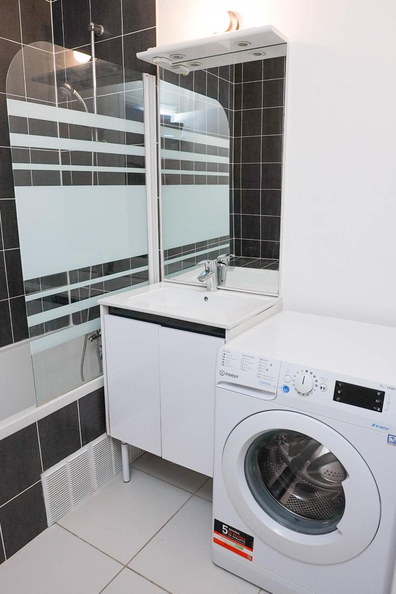 Apartment Cosy 4-6 Personnes 15eme *