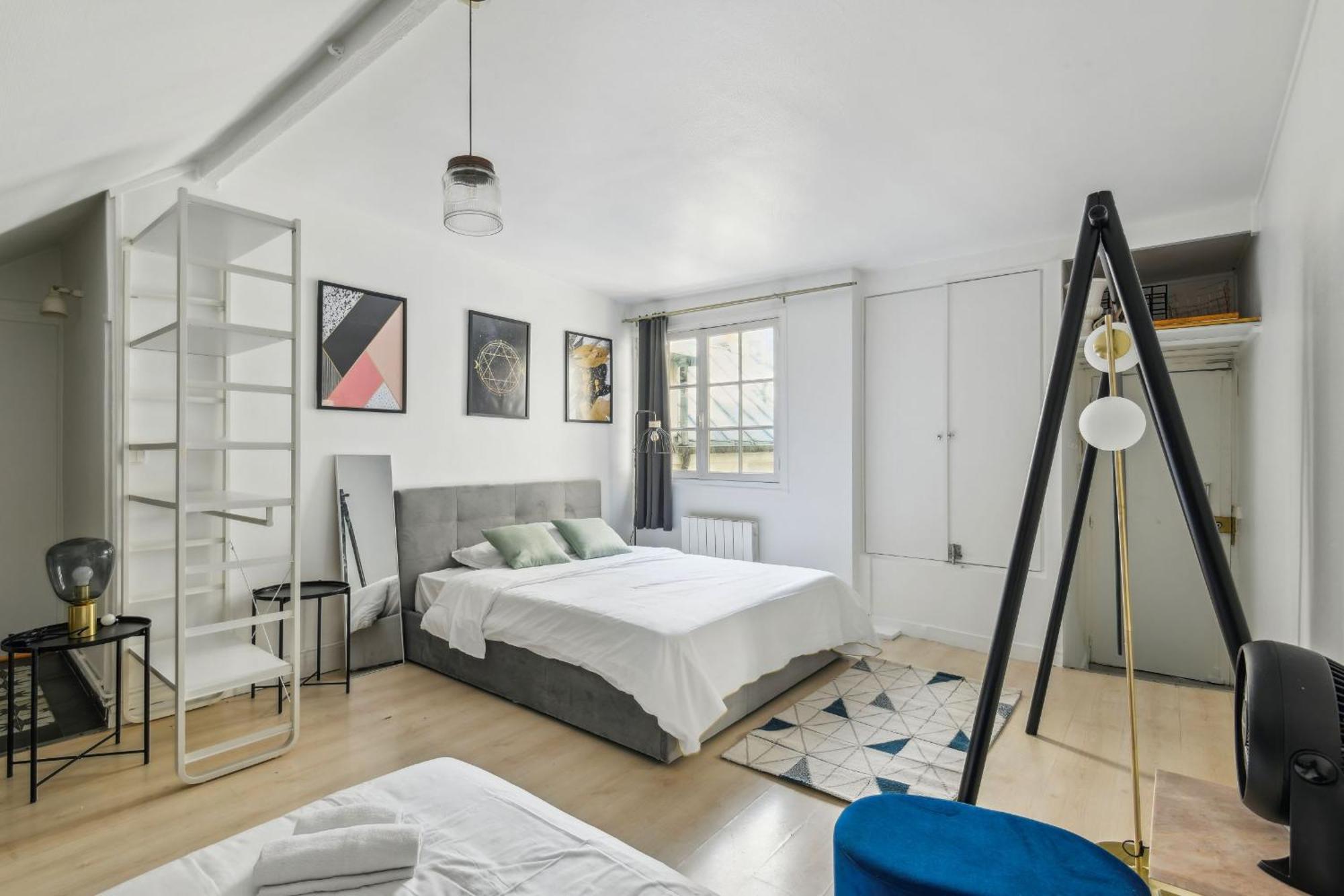Pont Neuf & Jardin Du Luxembourg - Cityapartmentstay Apartment Paris