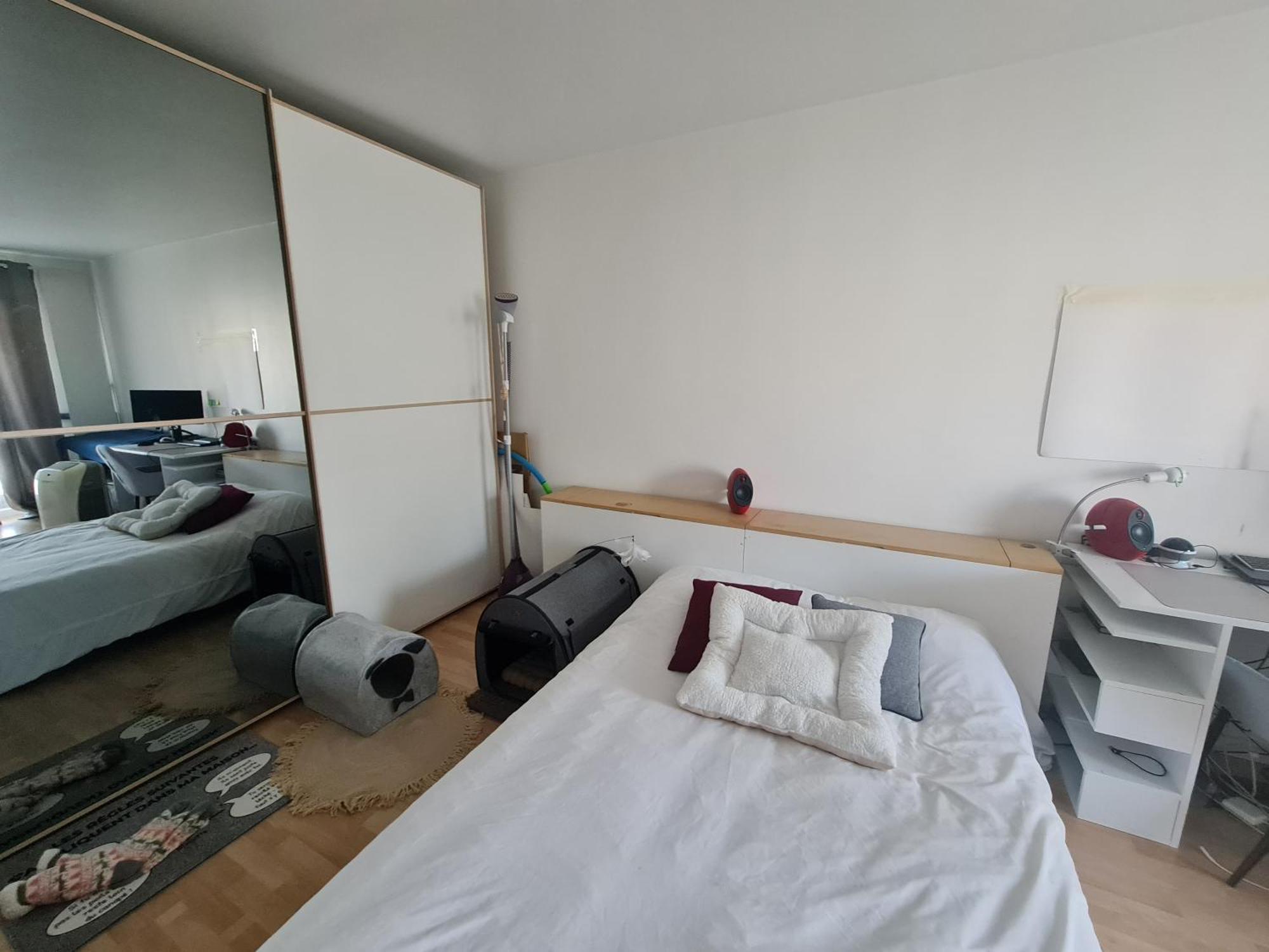 Luminous Studio_ Eiffel Tower View Apartment