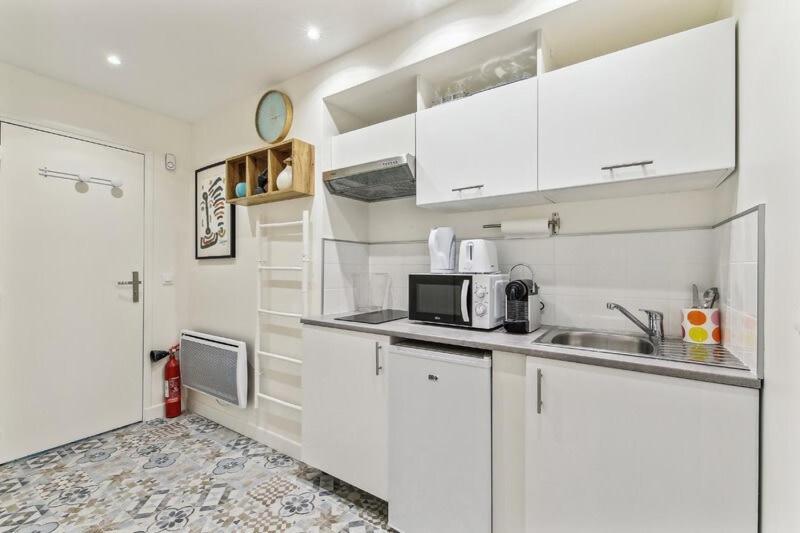 309 Sedaine - Superb In Apartment