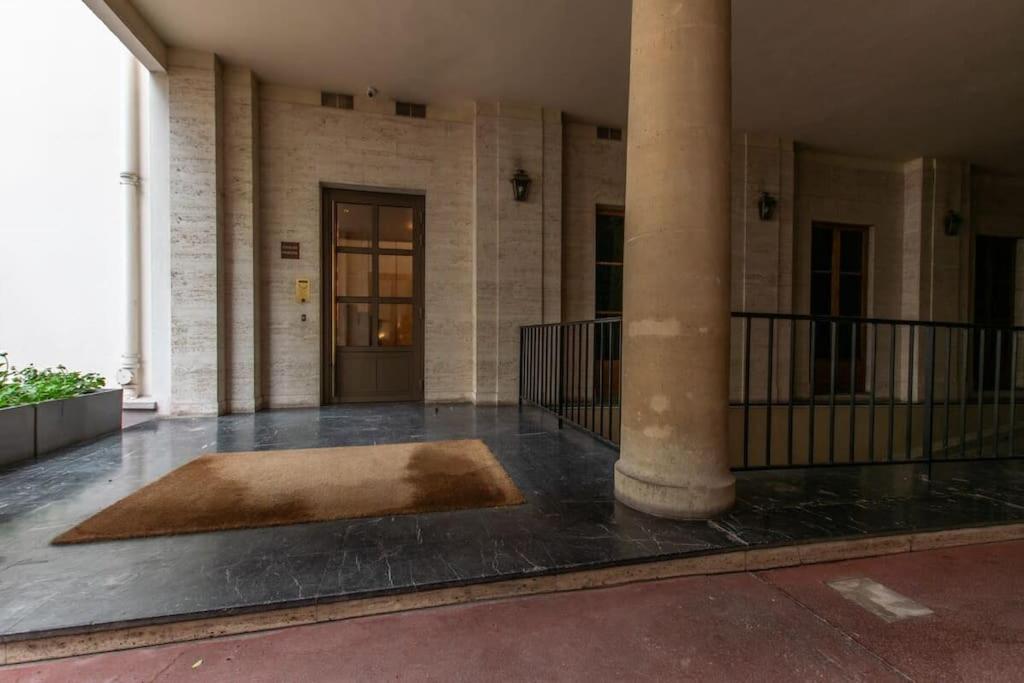Avenue Montaigne Saint Honore Appartement
