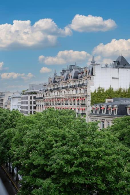 Avenue Montaigne Saint Honore Appartement