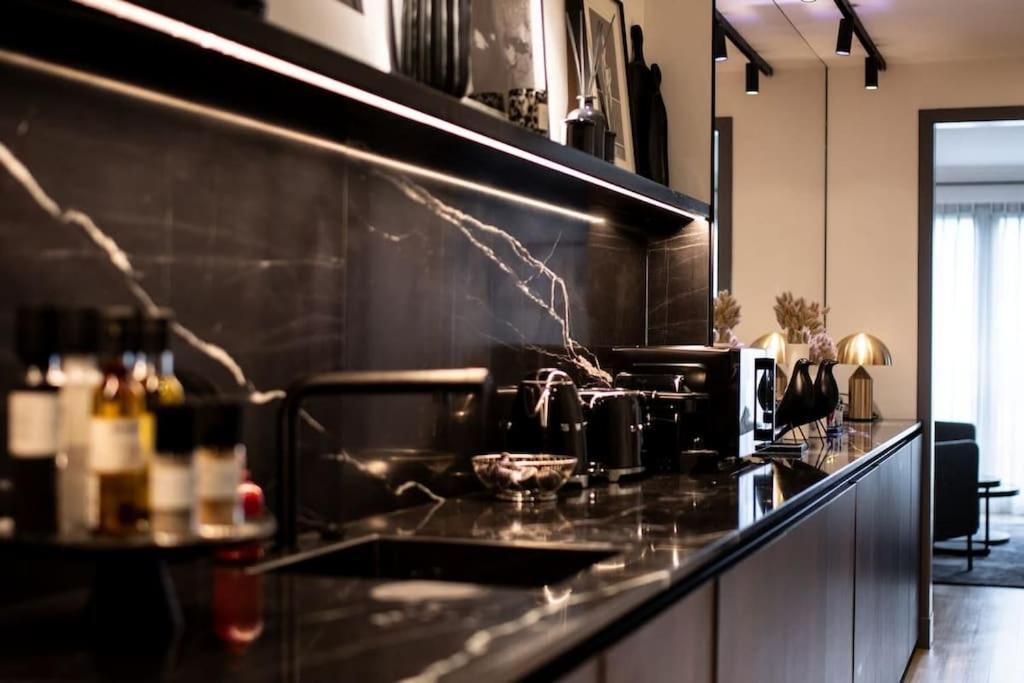 Appartement Avenue Montaigne Saint Honore *