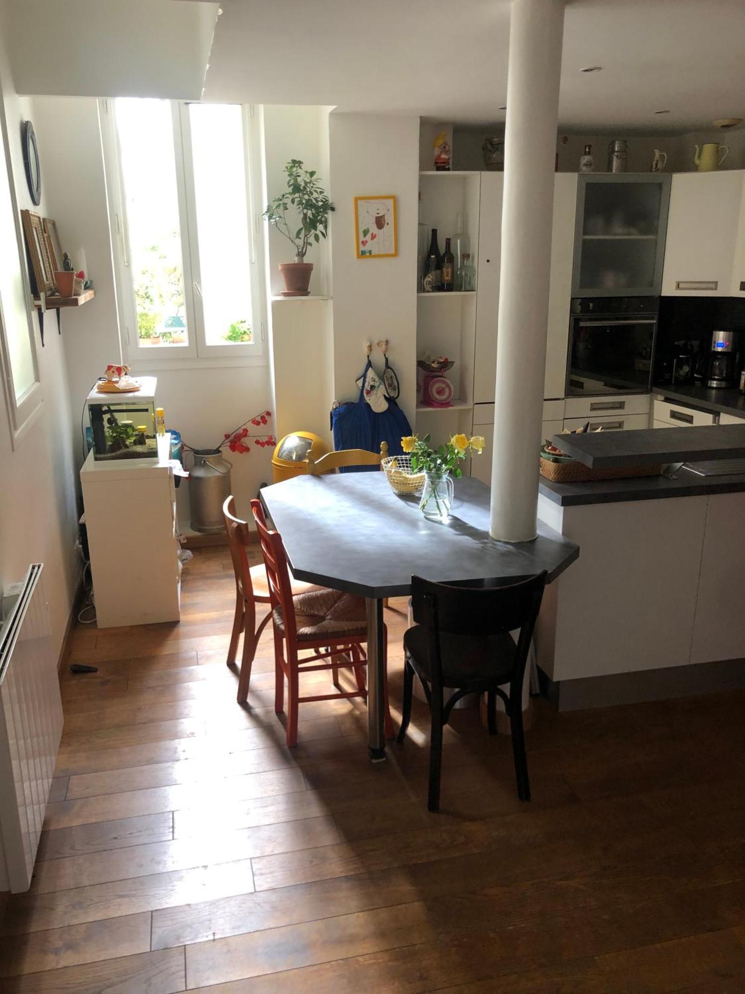 Grand Studio Atypique 45 M2 ,paris 10 Eme * Paris