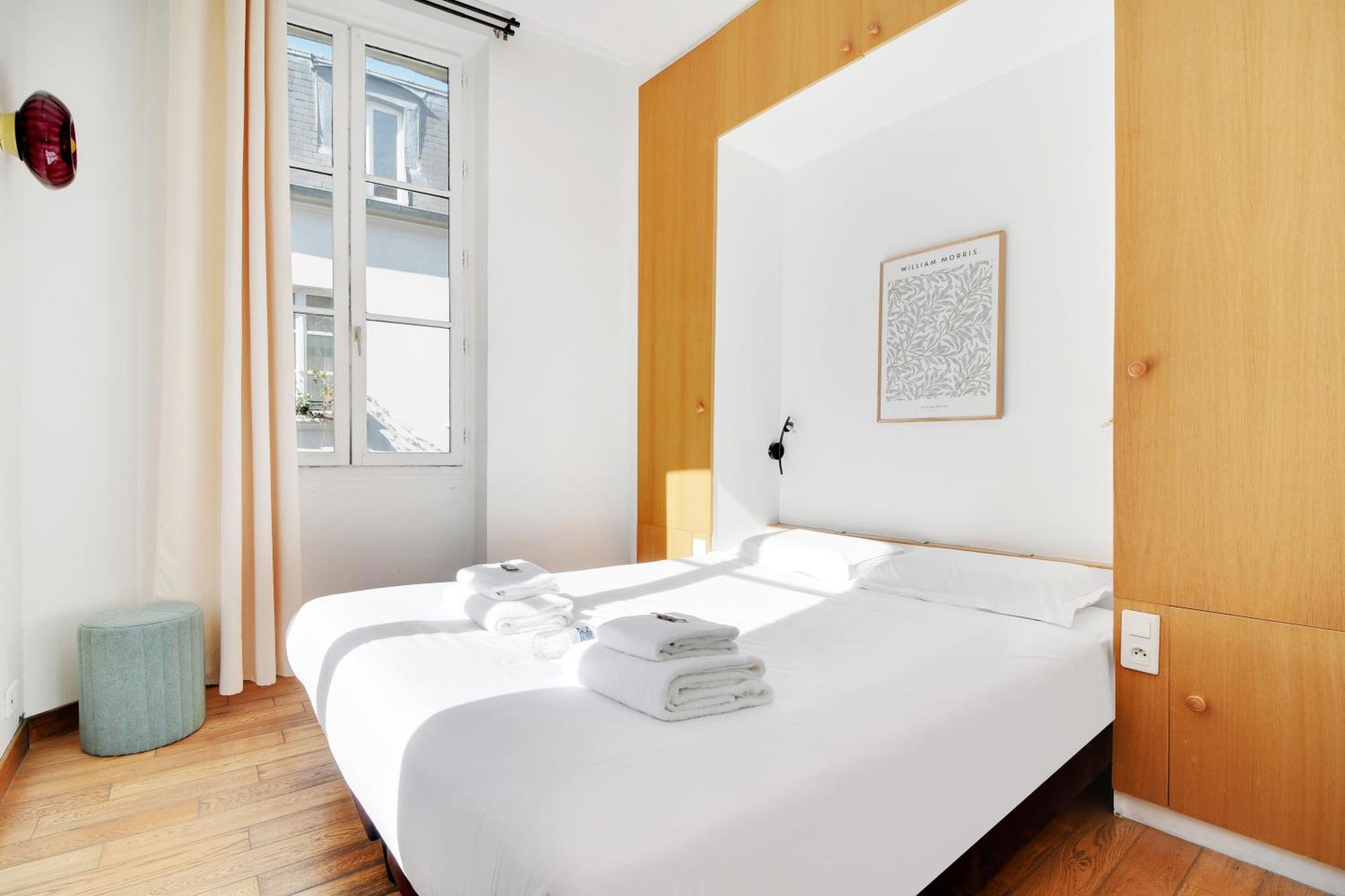 Apartment Marais Paris