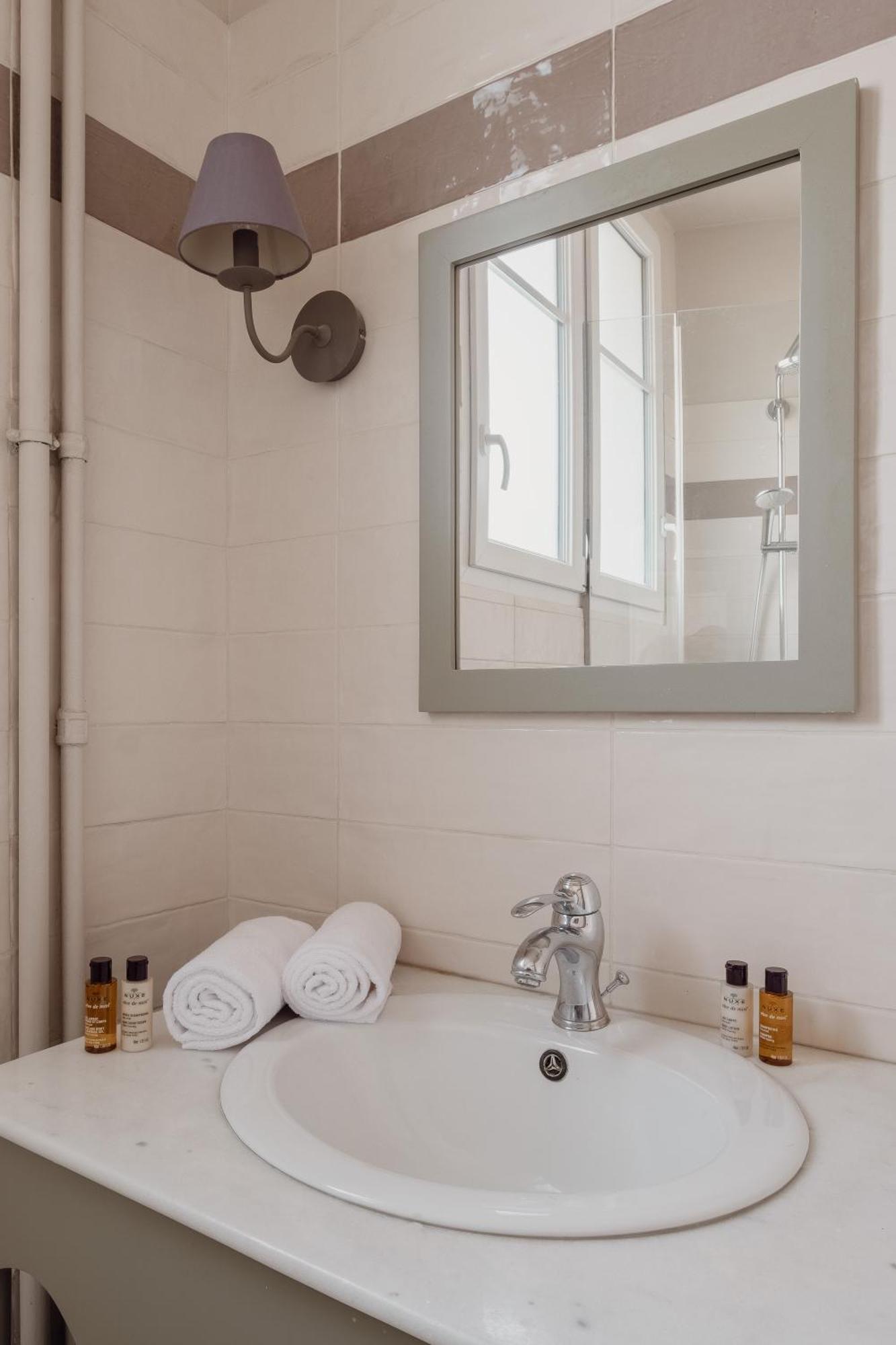 Apartment Veeve - Blue Infusions Paris