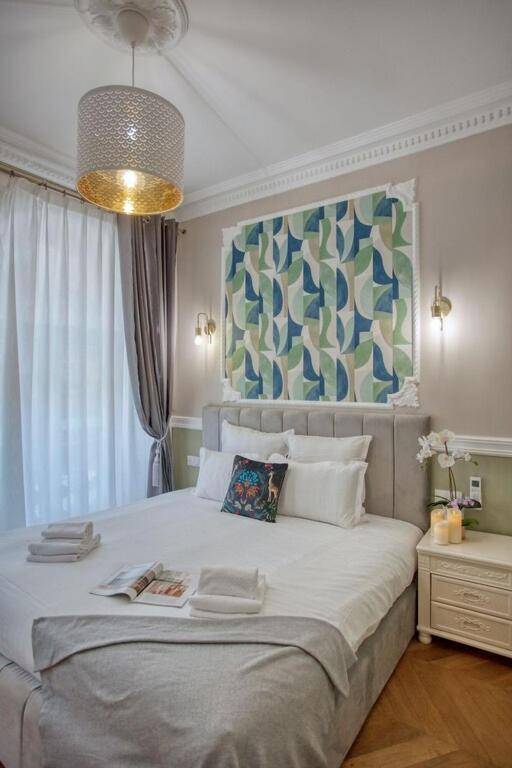 Apartment 160m² 6ch-haussmannien Climatise & Ascens *