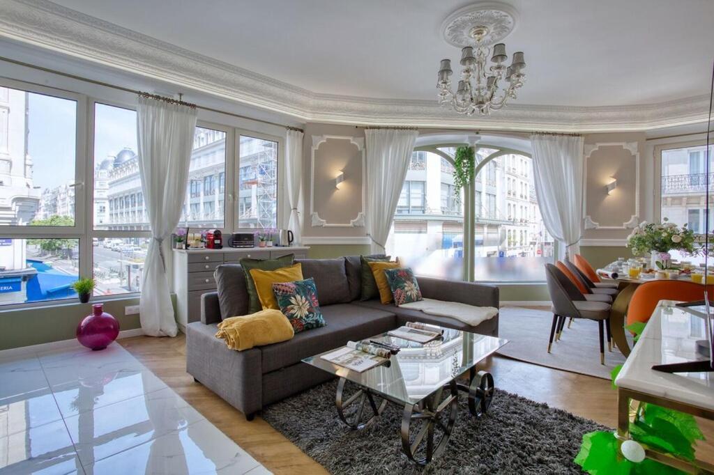 160m² 6ch-haussmannien Climatise & Ascens * Paris