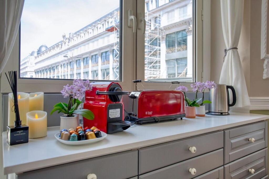 160m² 6ch-haussmannien Climatise & Ascens Apartment *