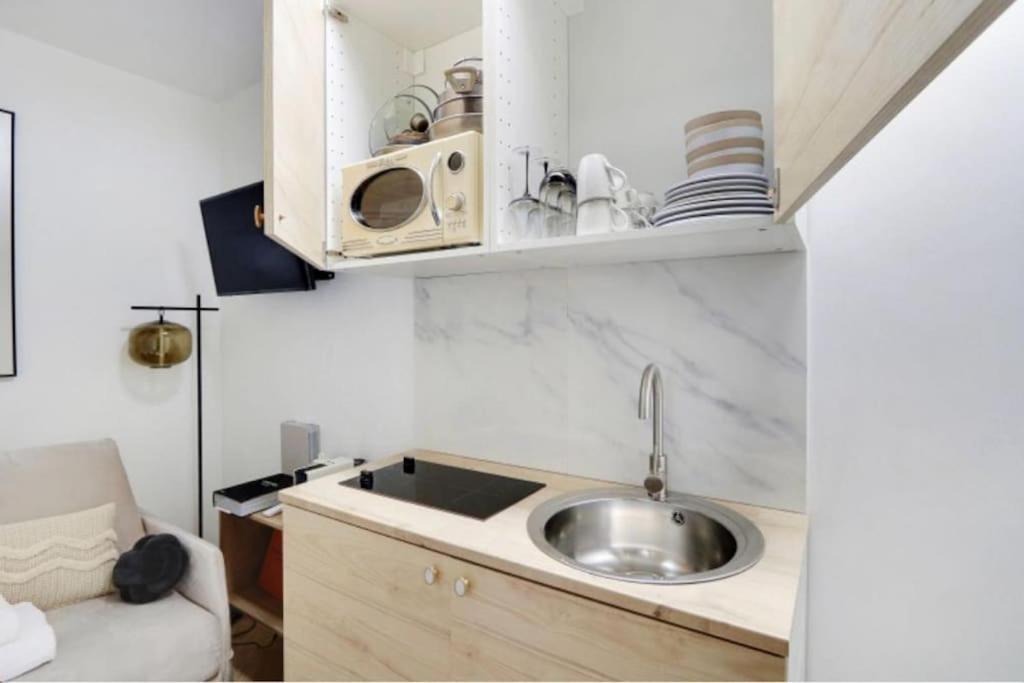 Trocadero Tour Eiffel : Cosy Studio Apartment *