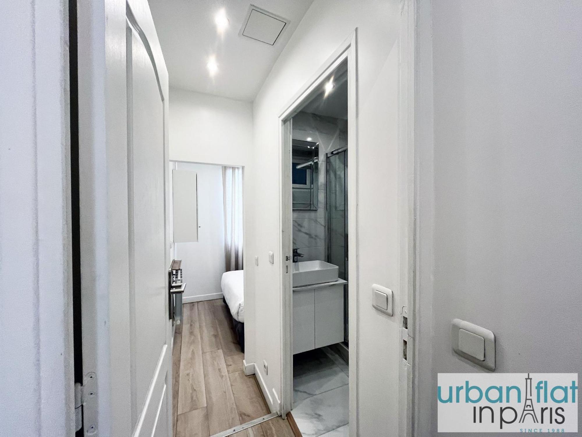 Urban Flat 24 - Charming In *