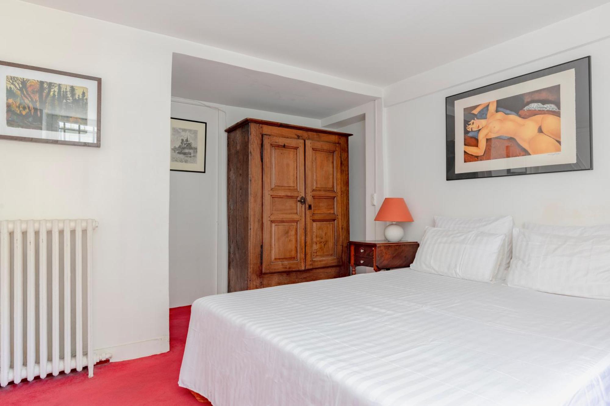 Apartment St Germain Charming Paris