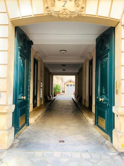 Apartment House - 2 Bedrooms - Champs-elysees
