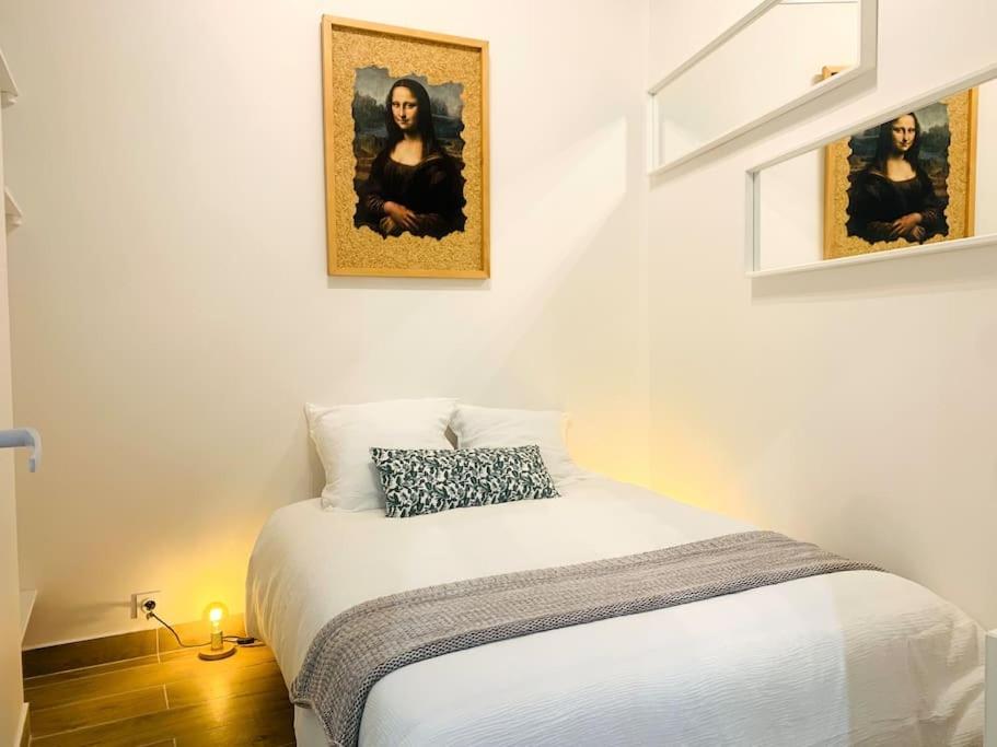 House - 2 Bedrooms - Champs-elysees *