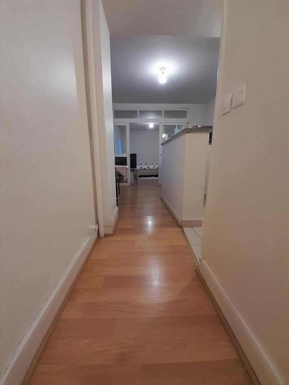 Entier De 45m2 Apartment