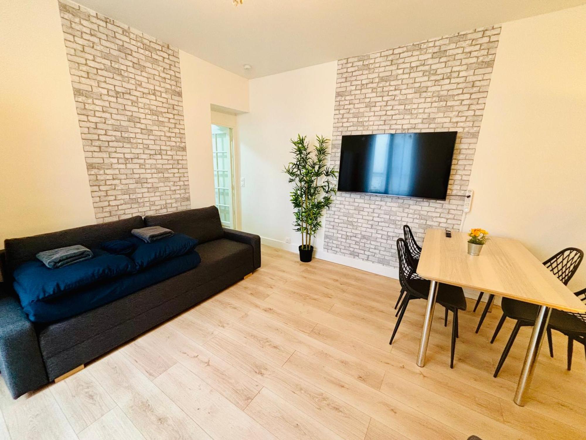 Apartment Rue D'amsterdam