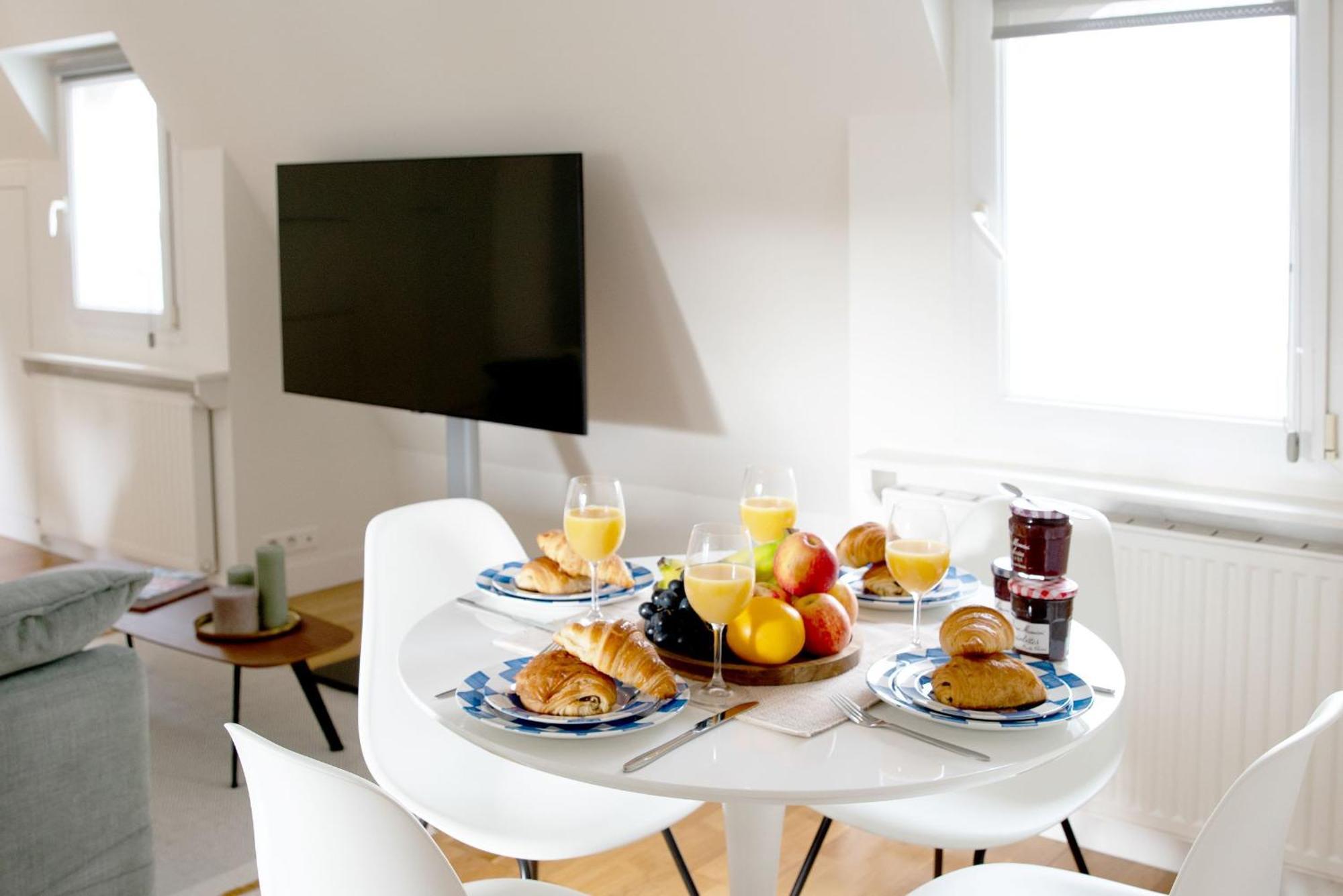 Eiffel & Invalides - 1br - Cityapartmentstay Paris