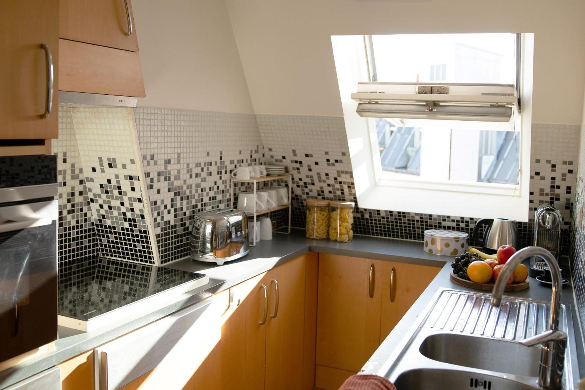 Eiffel & Invalides - 1br - Cityapartmentstay Paris