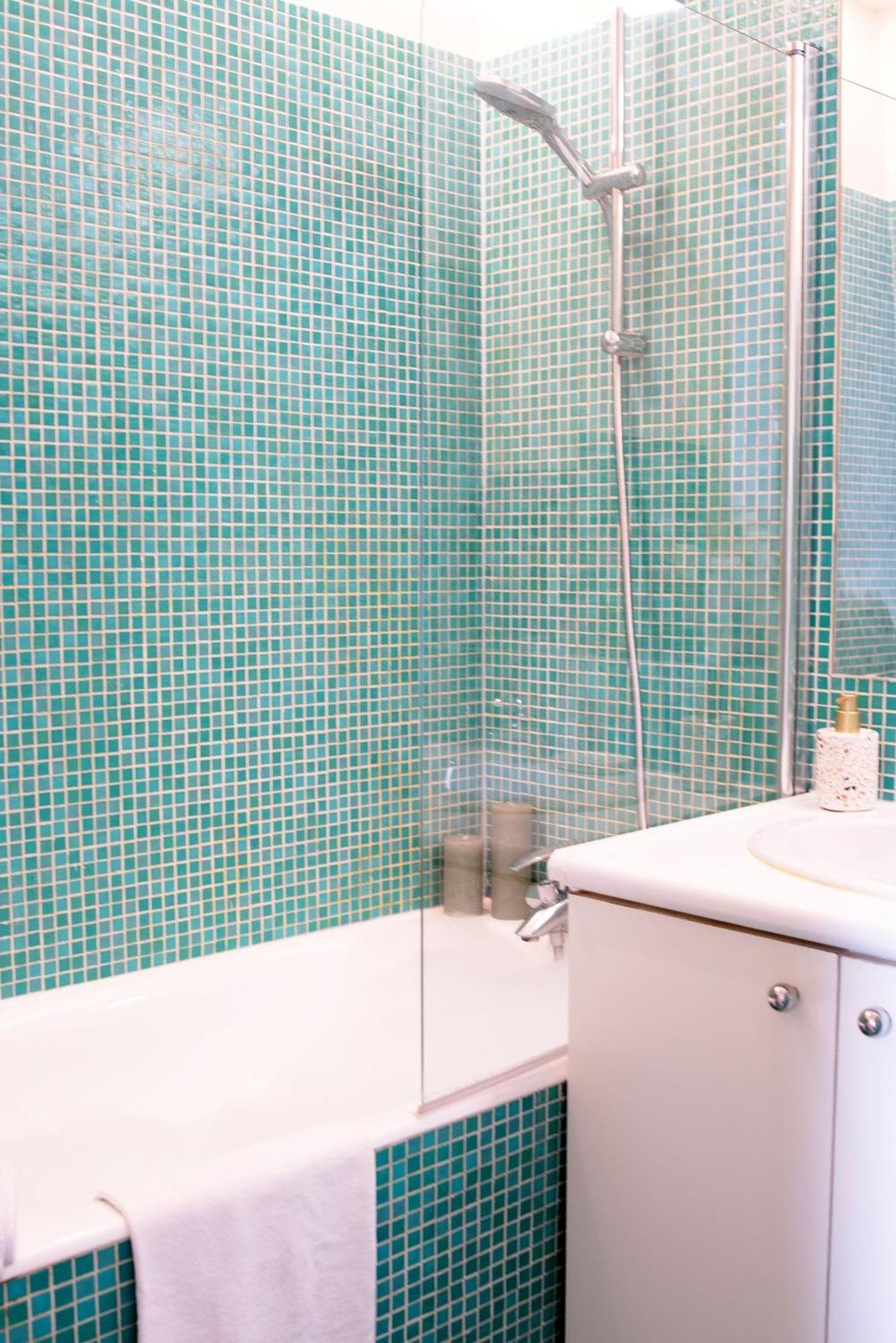 Eiffel & Invalides - 1br - Cityapartmentstay *