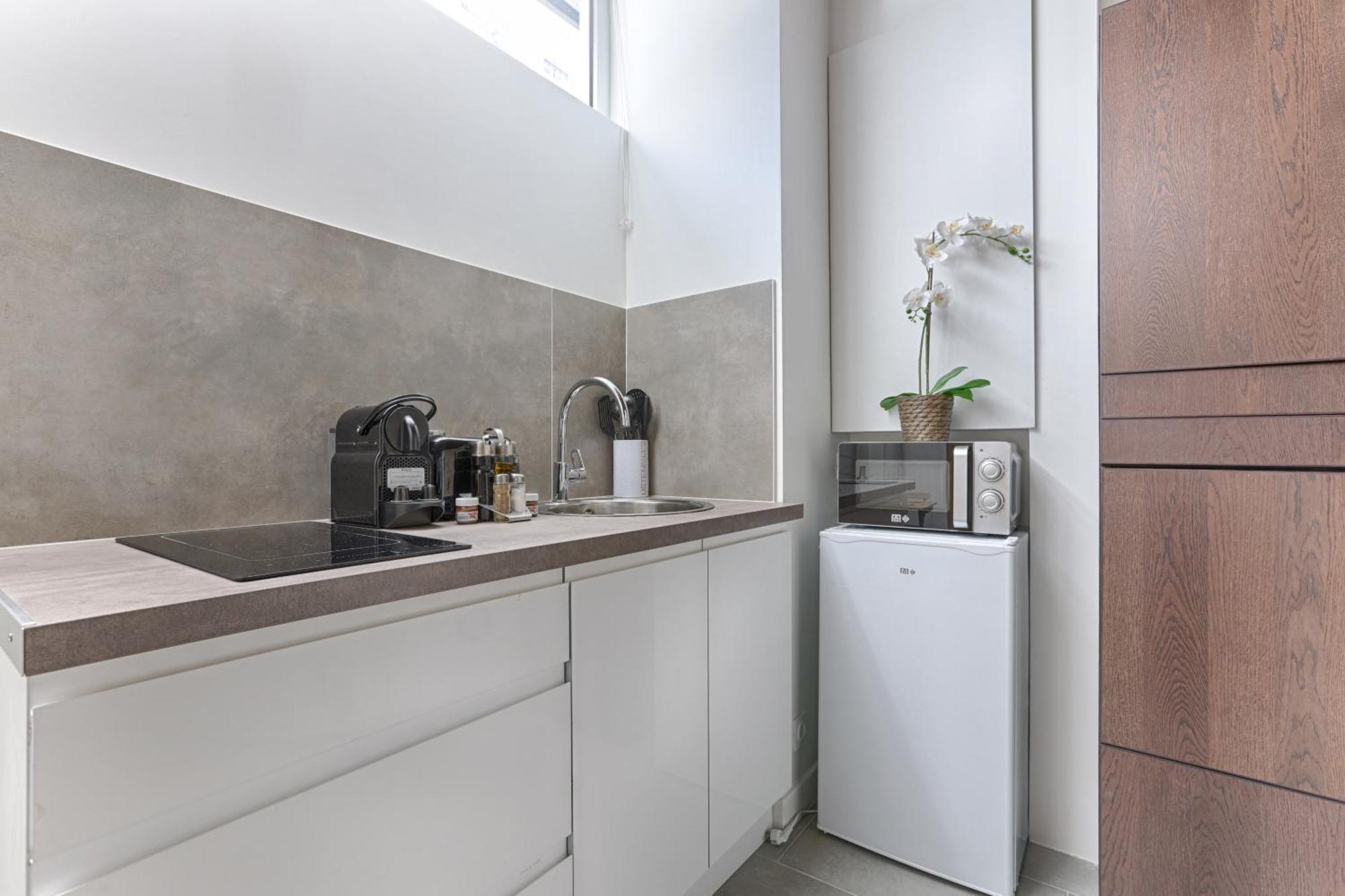 Mykeypers - Lovely With Jacuzzi Apartment *