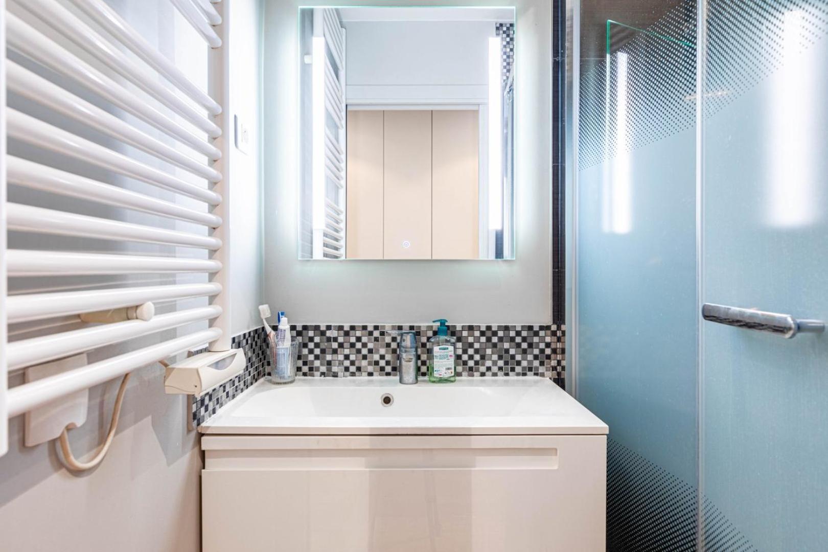 Guestready - Tranquil Hideaway In The Vibrant 15th Paris