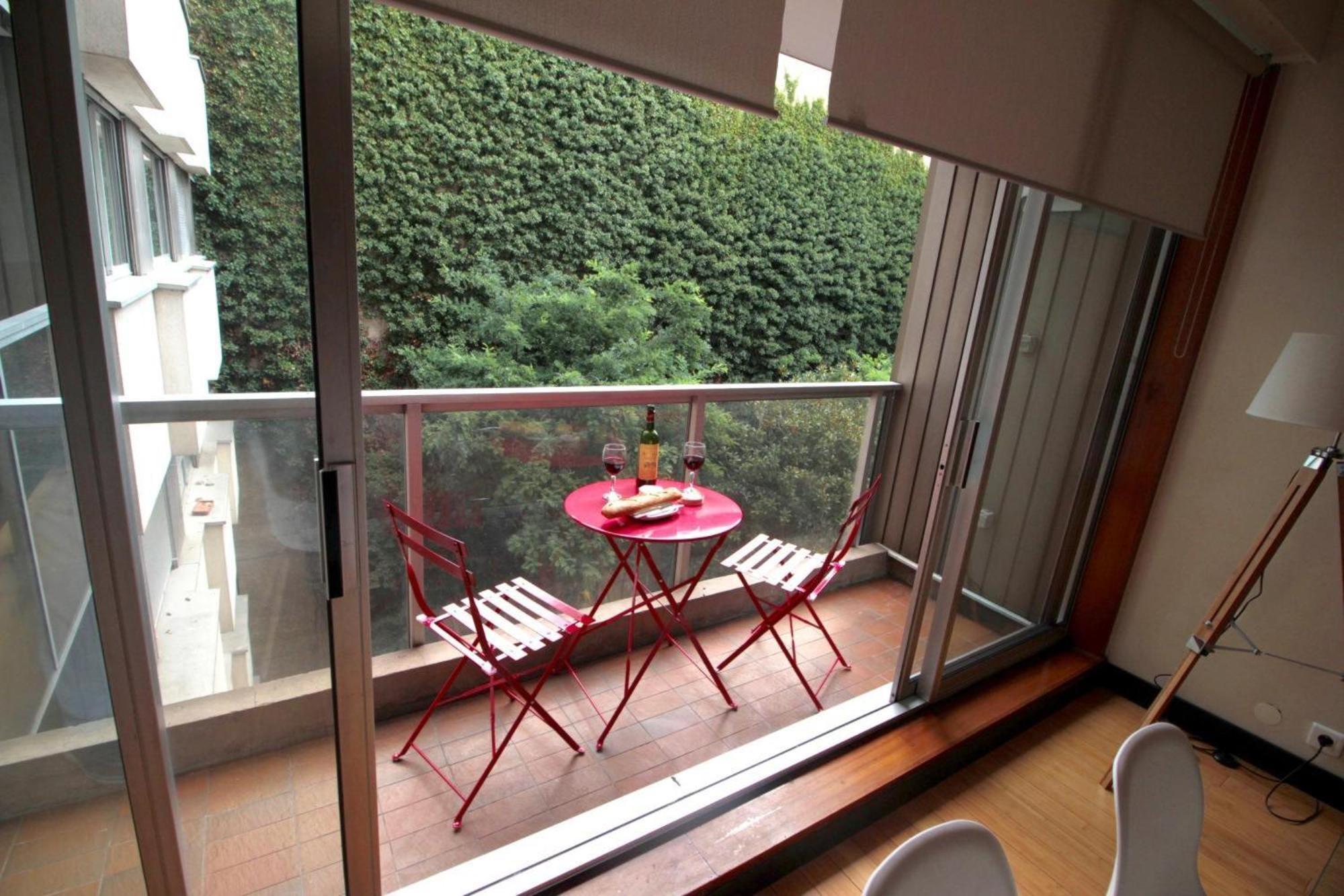 Short Apartment