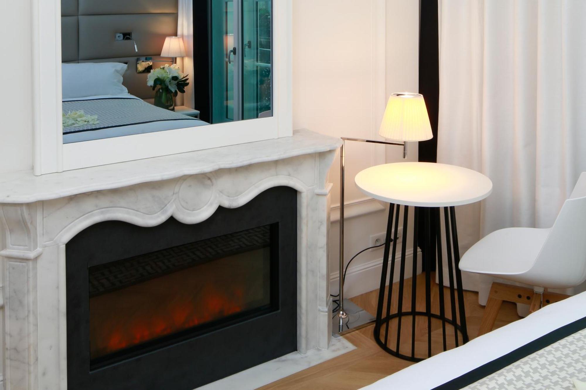 R De - Boutique 4* Paris