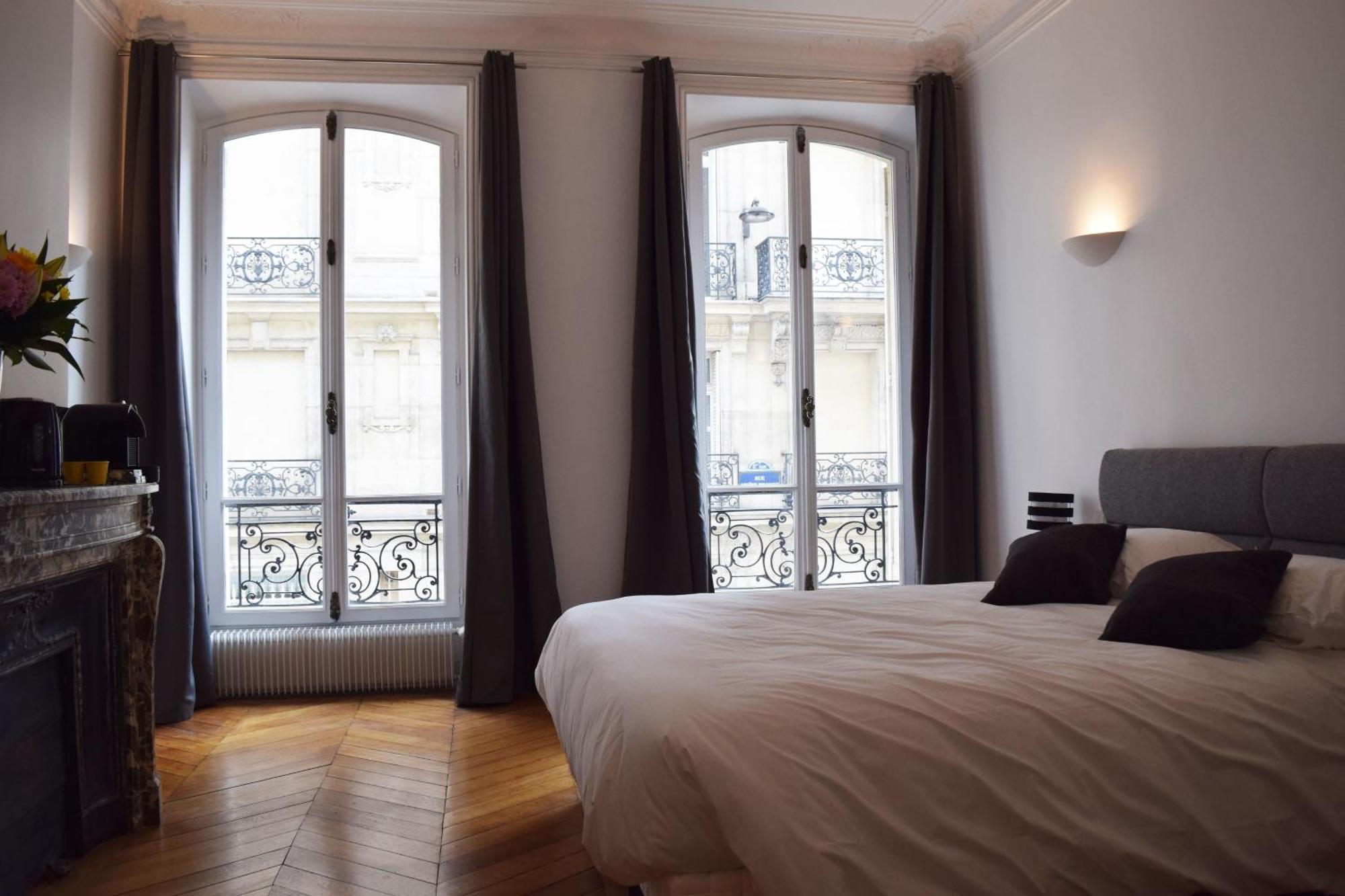 Square Bed & Breakfast Paris