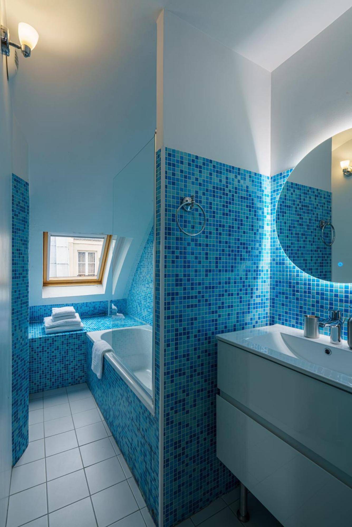 Apartment Du Louvre - Le Marais