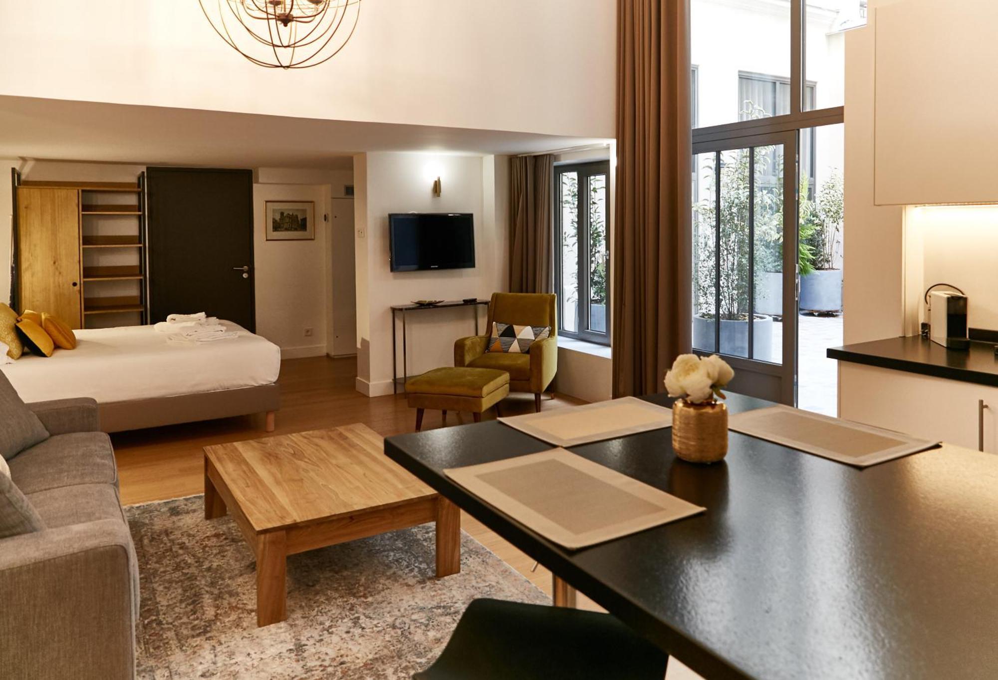 Apartment Du Louvre - Le Marais Paris