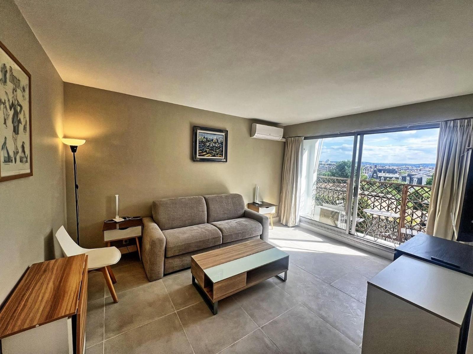 Apartment Terrace One Bedroom Lacoste