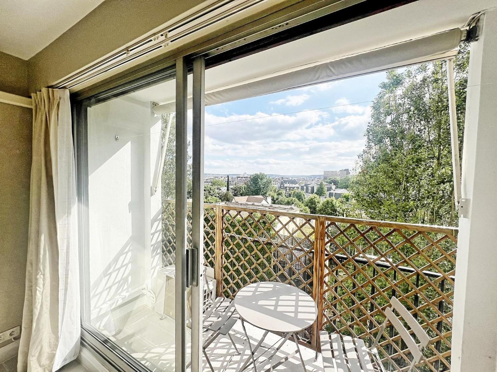 Apartment Terrace One Bedroom Lacoste *