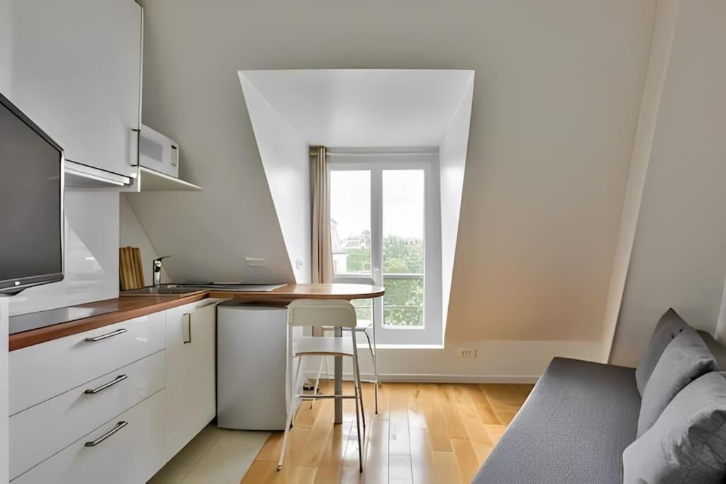 Apartment Cosy Near Reuilly Diderot Metro Station Paris