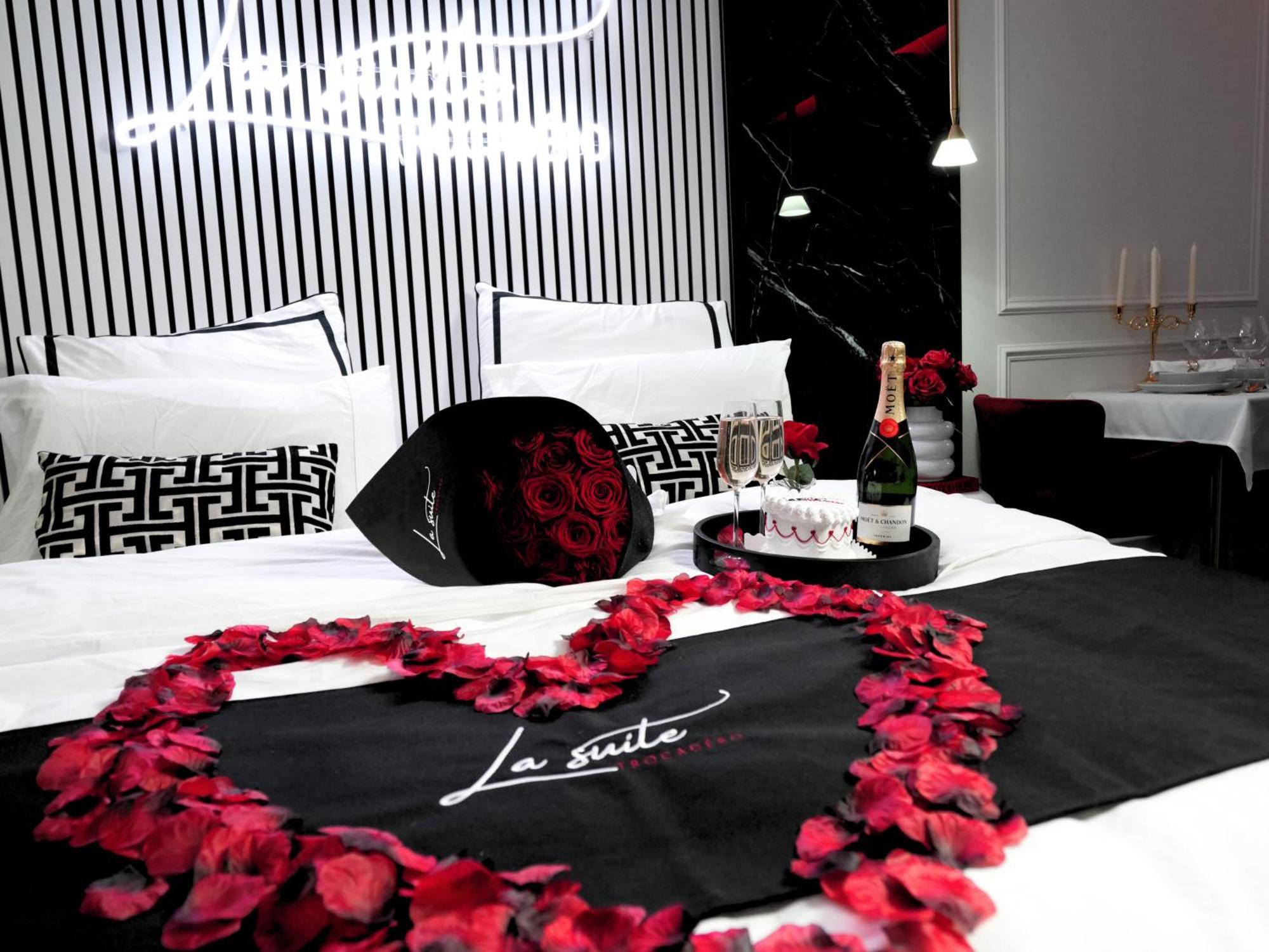La Trocadero - Private Jaccuzi