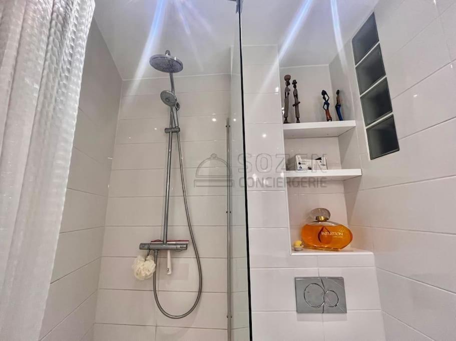 Apartment Le Montmartre 18