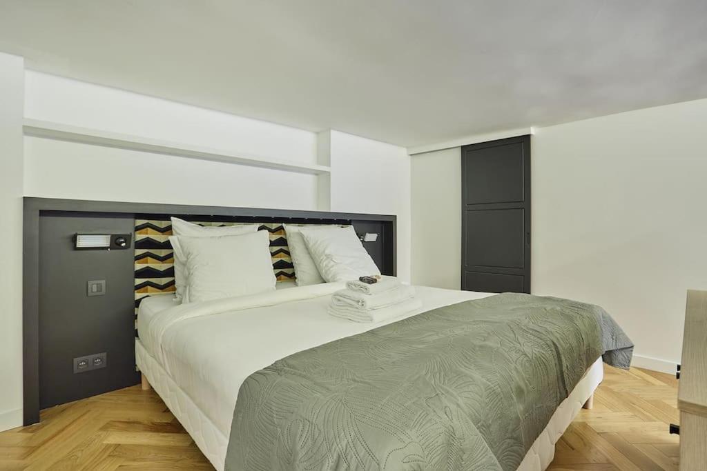 Duplex Center Of By Studioprestige * Paris