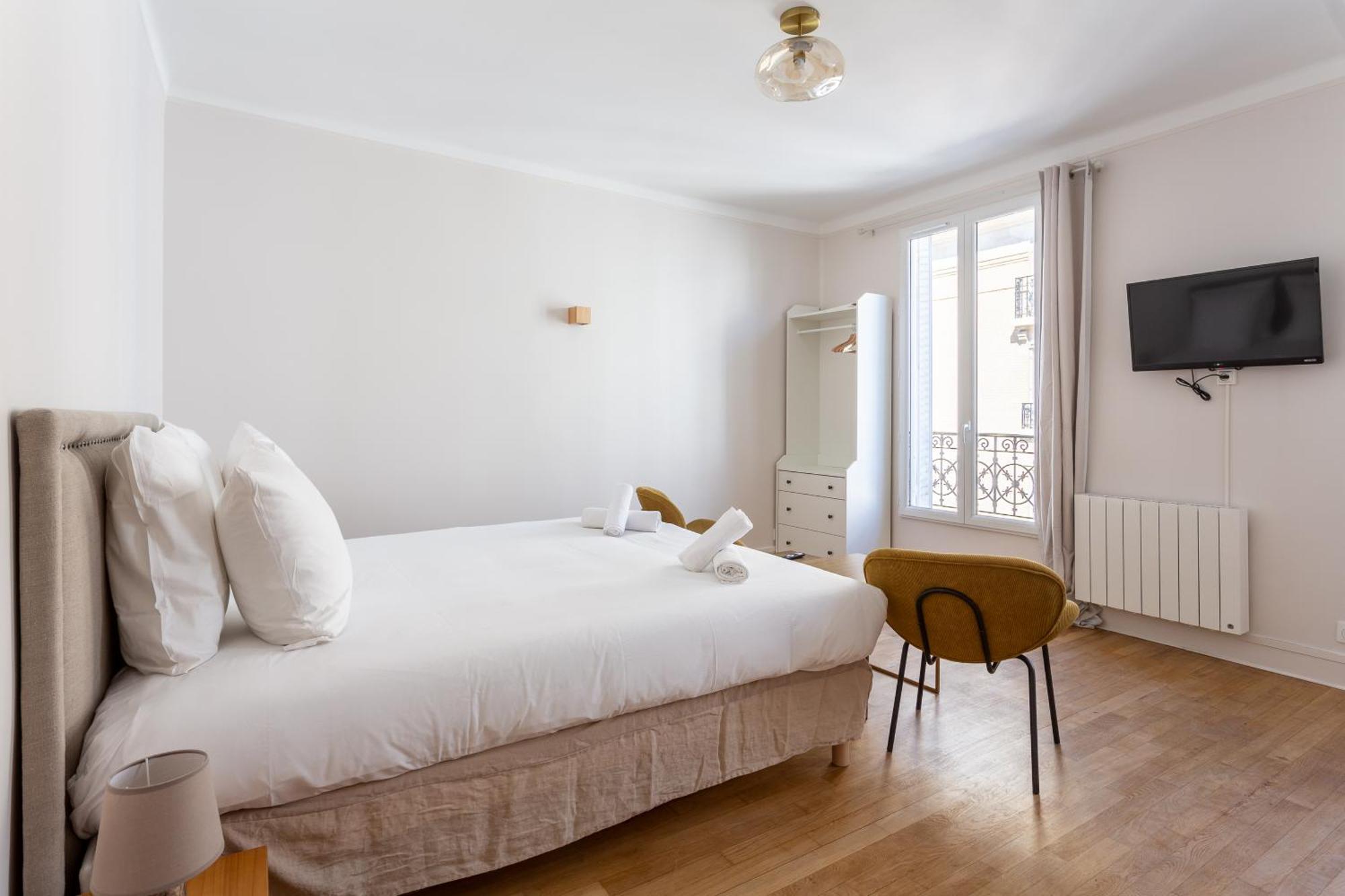 The Boho Chic - Republic Paris