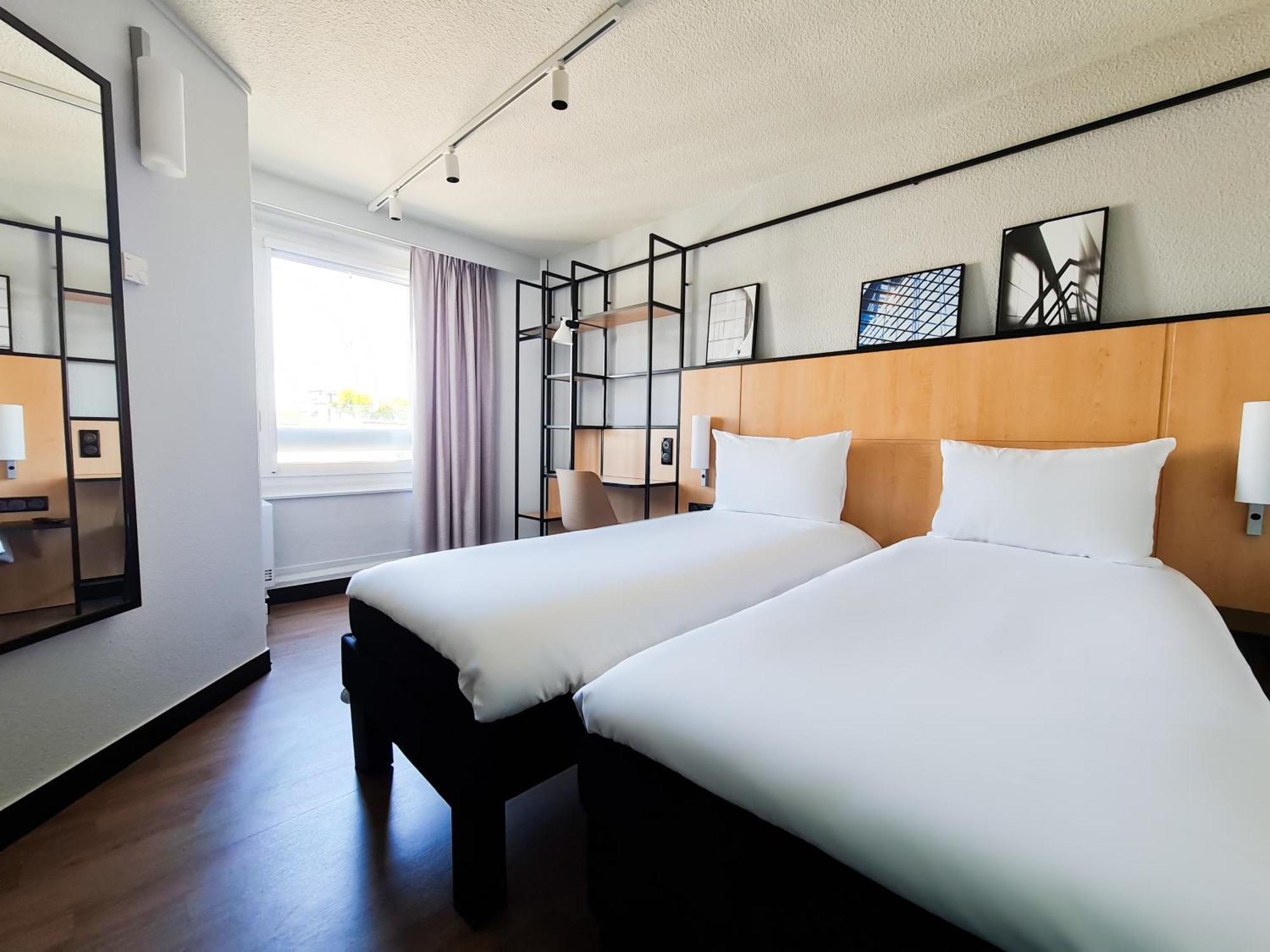 Ibis Tour Eiffel Cambronne 15eme Hotel