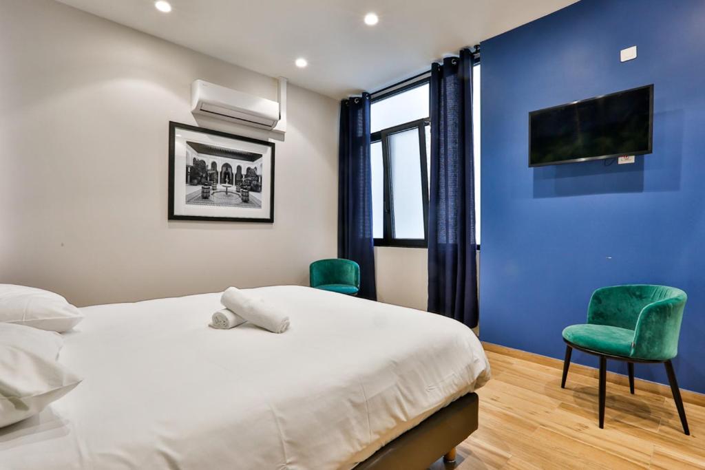 Blue Nights - Sebastopol Apartment Paris