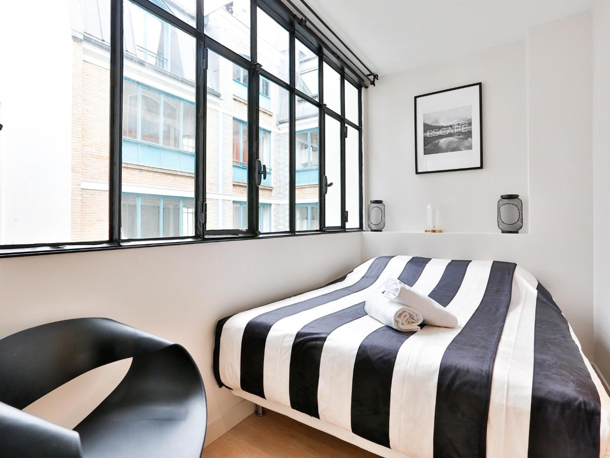 Blue Nights - Sebastopol Apartment *
