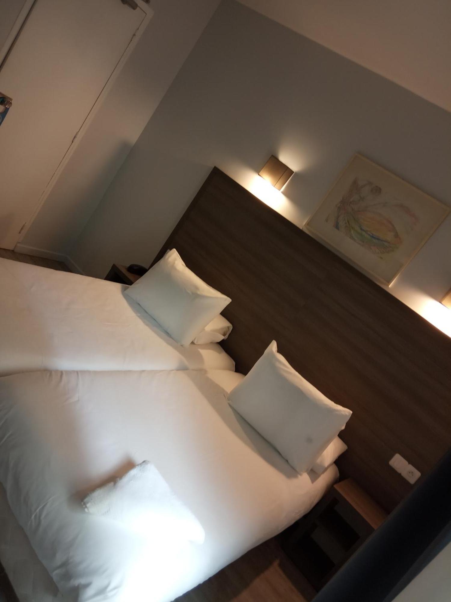Hotel Du Globe 18 Paris