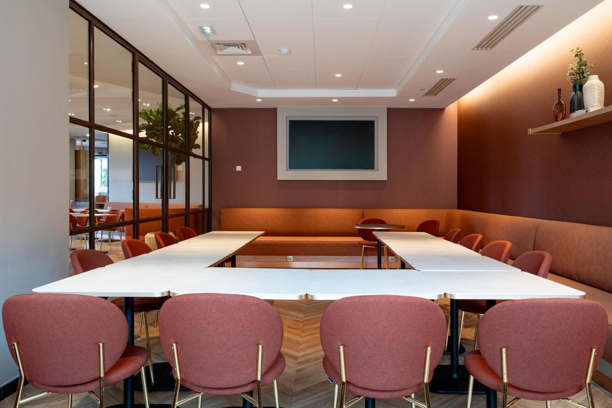 Ac Porte Maillot By Marriott Paris