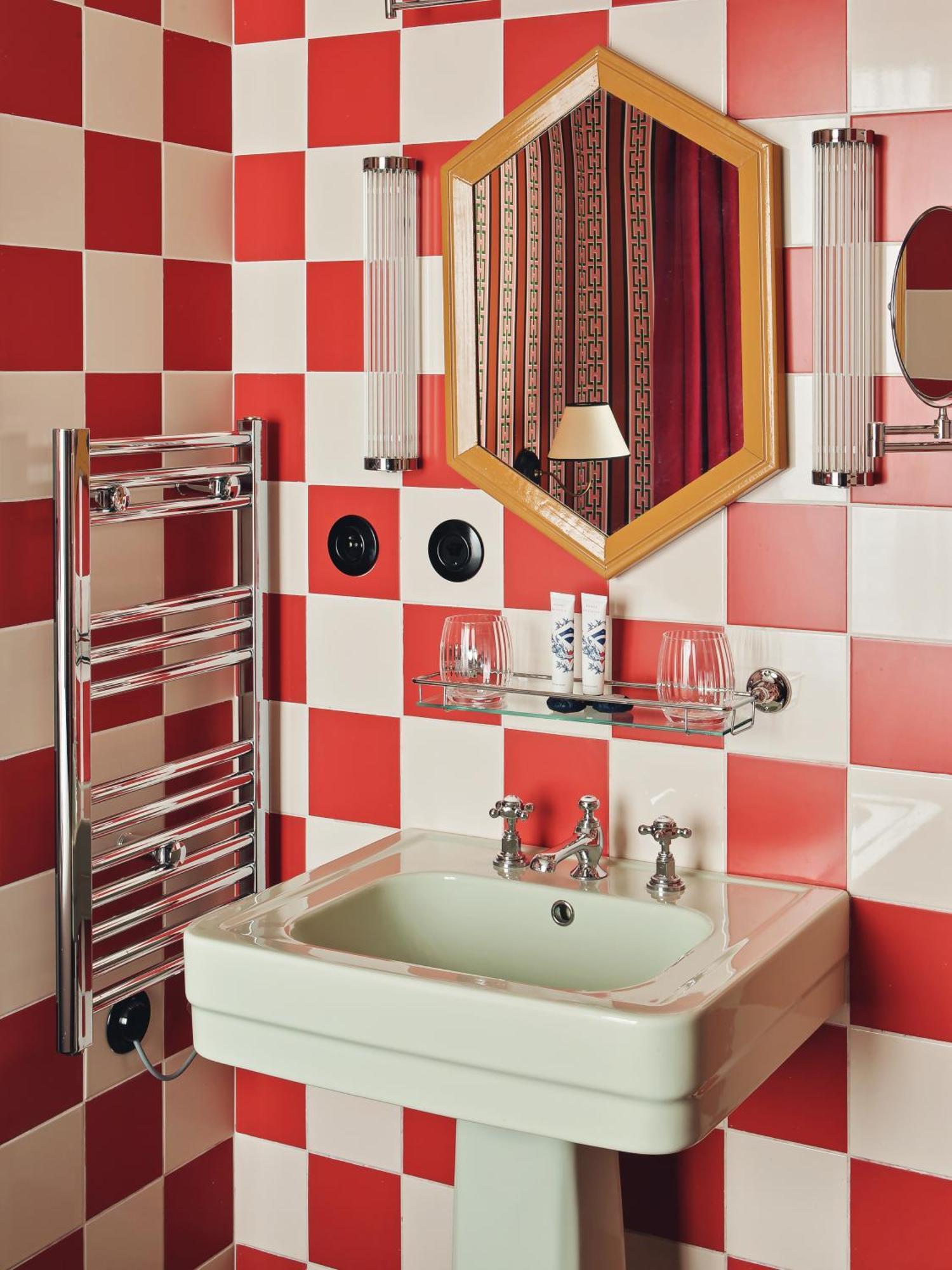 Les Deux Gares Hotel 4*