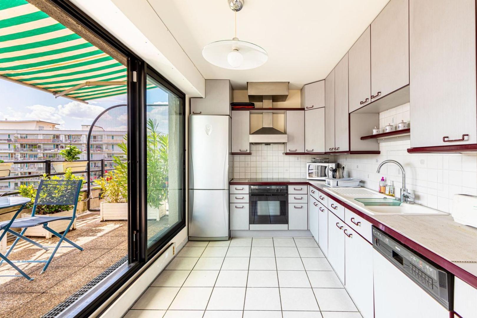Guestready - Duplex Avec Terrasse Privee * Paris
