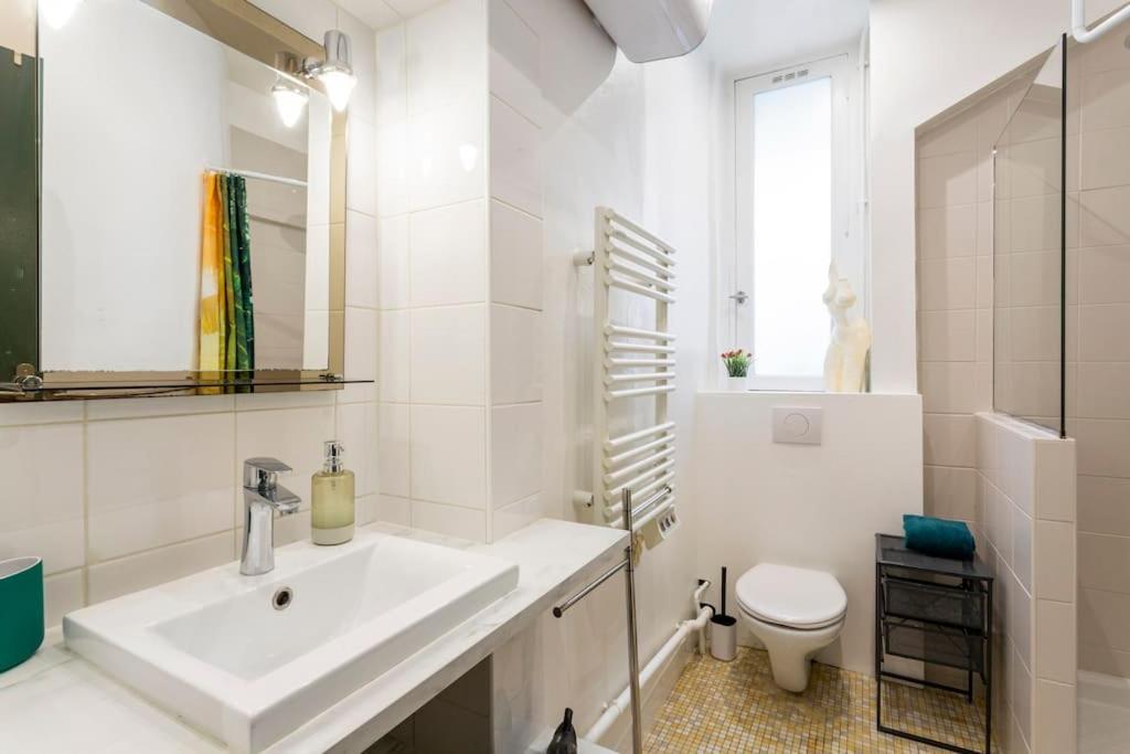 Apartment 2 Pieces Parisien A 10 Min De Montmartre Paris