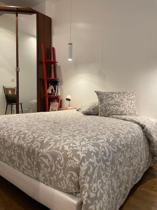 Apartment 2 Pieces Parisien A 10 Min De Montmartre