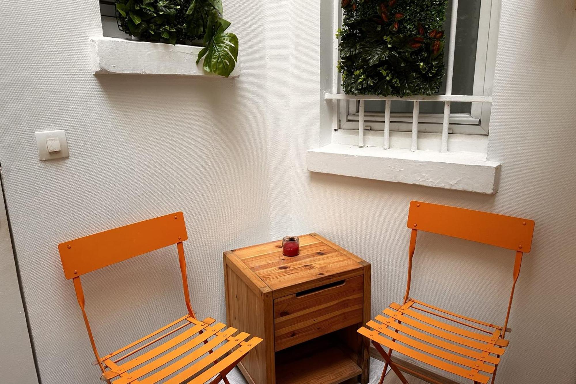 Close To The Park Georges Brassens Apartment