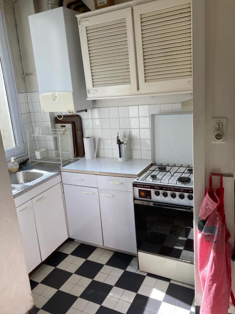 Apartment Arc De Triomphe - Champs Elysees - Super Emplacement - 5e Etage - Balcon - 60 M2 Paris
