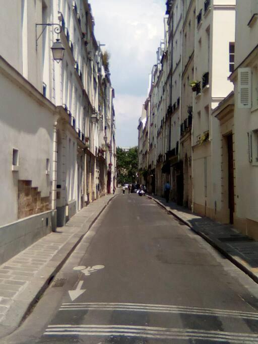 Apartment Ile Saint Louis, Notre Dame, 1 2 A 4p