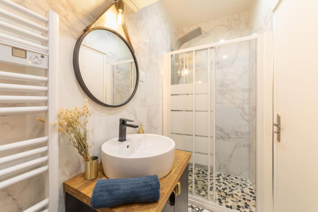 Apartment Ile Saint Louis, Notre Dame, 1 2 A 4p *